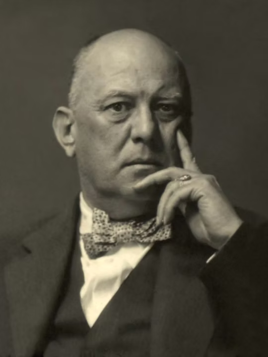 Portrait von Aleister Crowley